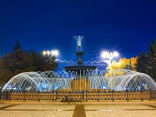 Точное время в Донецке