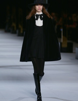 показ Saint Laurent показ Saint Laurent