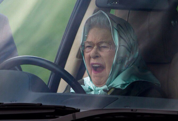 Королева тоже человек