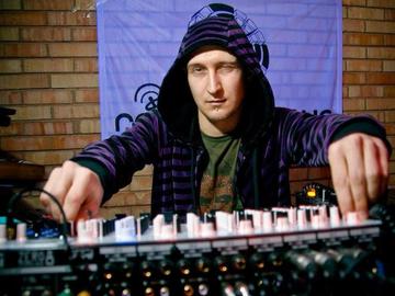 Настоящим тусовщикам посвящается: марафон андеграундных вечеринок