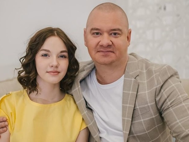 «Доведеться все самій»: Кошовий висловився про переїзд доньки до Мілана