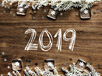 Красивые обои на 2019 год
