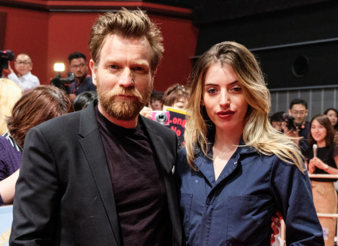 Юэн Макгрегор с дочерью Кларой