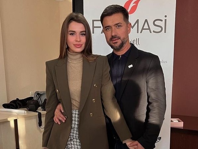 Ексчоловік Лорак спровокував чутки про розлучення з другою дружиною через 4 місяці після весілля