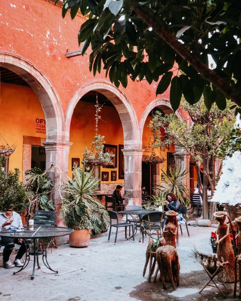 Анна Бурлака