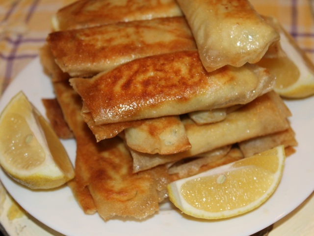Тунисские чебуреки - брик с картофелем и тунцом