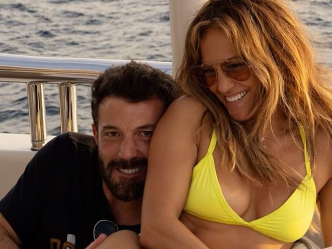 Дженніфер Лопес та Бен Аффлек зробили парні татуювання — фото