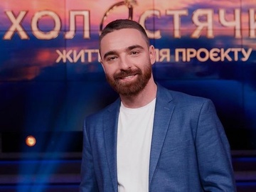 Фіналіст «Холостячки» Олексій Тригубенко вперше засвітив кохану на фото з хрещення їхнього тримісячного сина