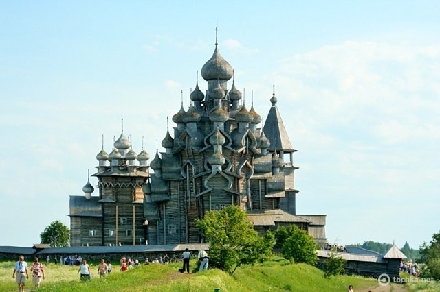 Преображенська церква на острові Кіжі (Росія)