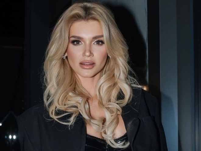 Не змогла попрощатися: Міша Романова згадала про смерть батька в окупованому Херсоні