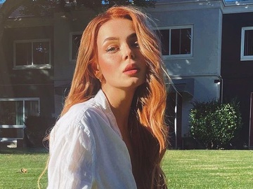 "Бджілка ч-тач-та-ра-ра": Аліна Гросу показала рідкісні світлини в бюстгальтері