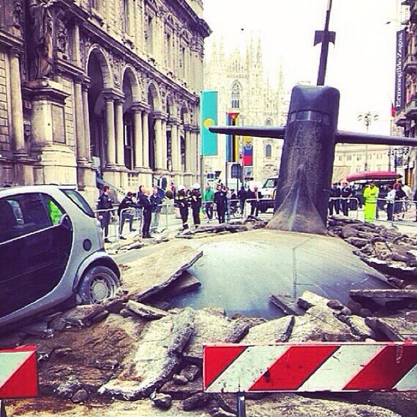 Подводная лодка заблудилась в Милане
