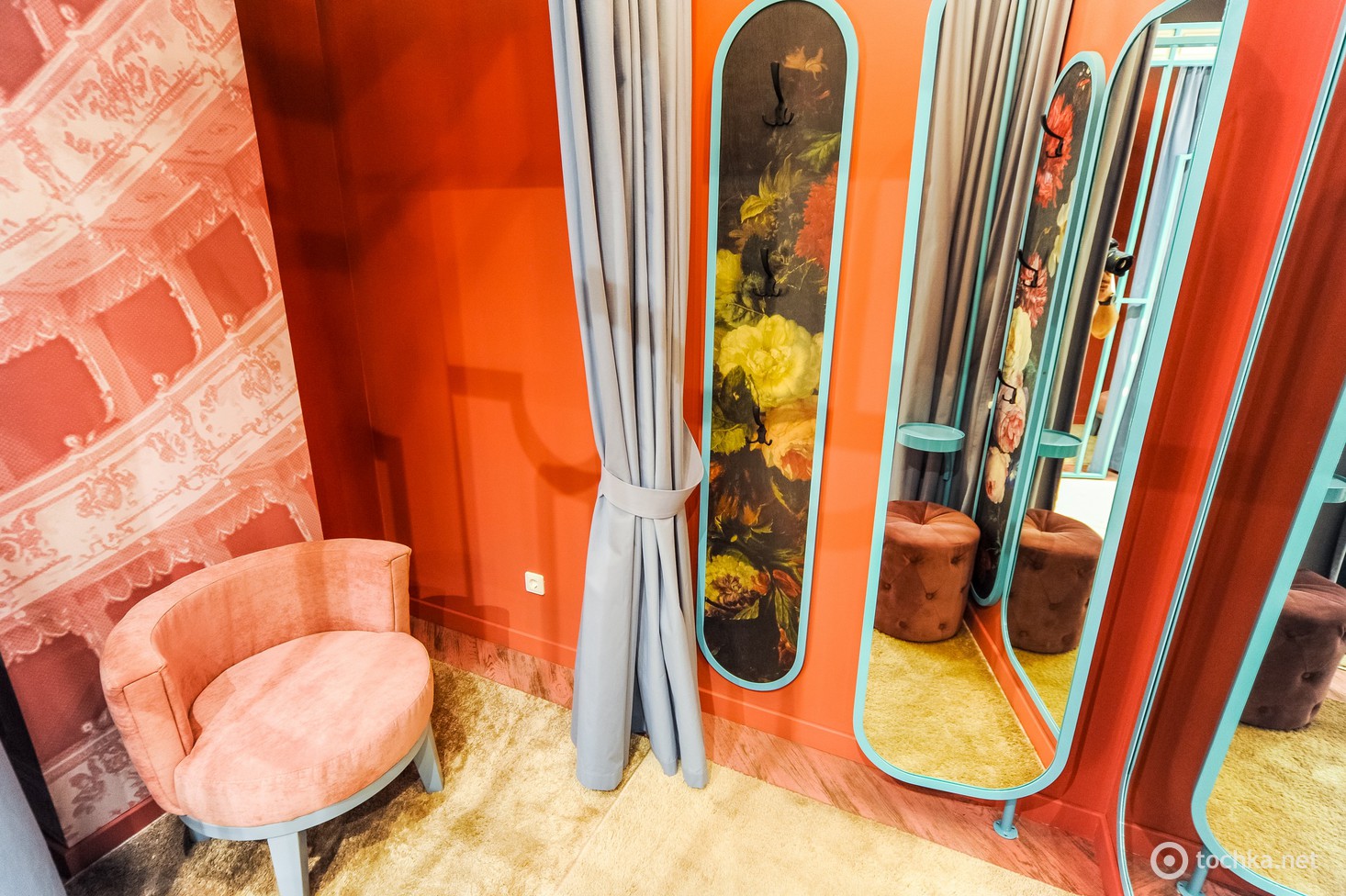 Зона Примерки Silenza