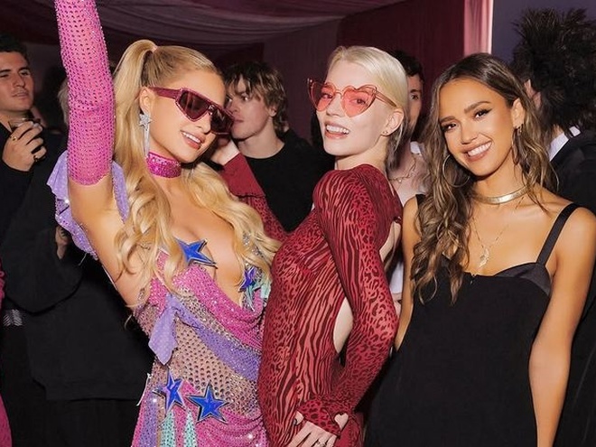 Періс Хілтон відсвяткувала 44-річчя на розкішній вечірці: хто був у списку гостей