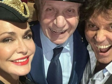 "Був у мене чоловік, льотчик-зальотчик": Сумська показалася з колишнім і нинішнім законними