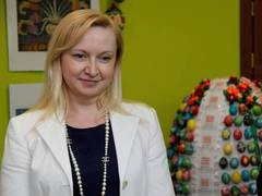 Любовь Полежай