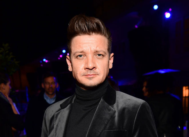 Джереми Реннер