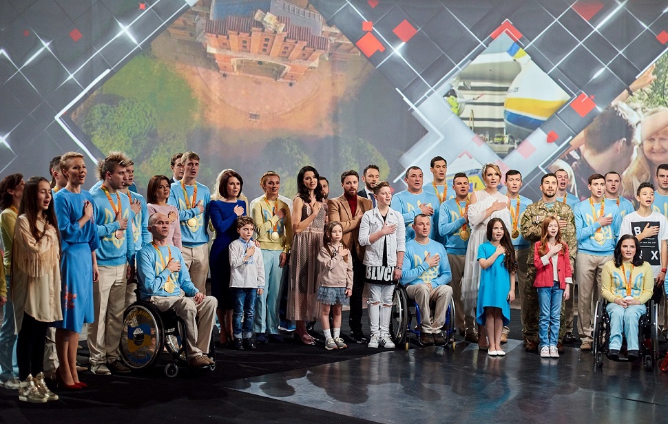 Гимн Украины 1+1