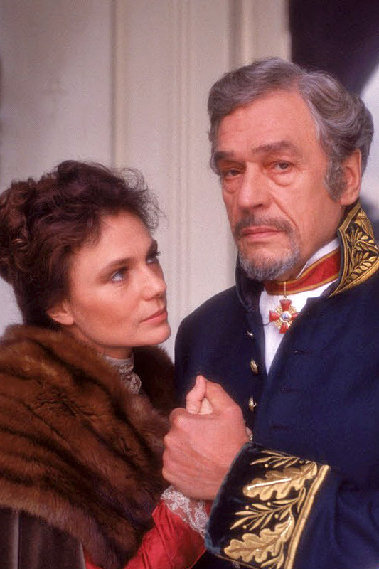 Жаклін Біссет