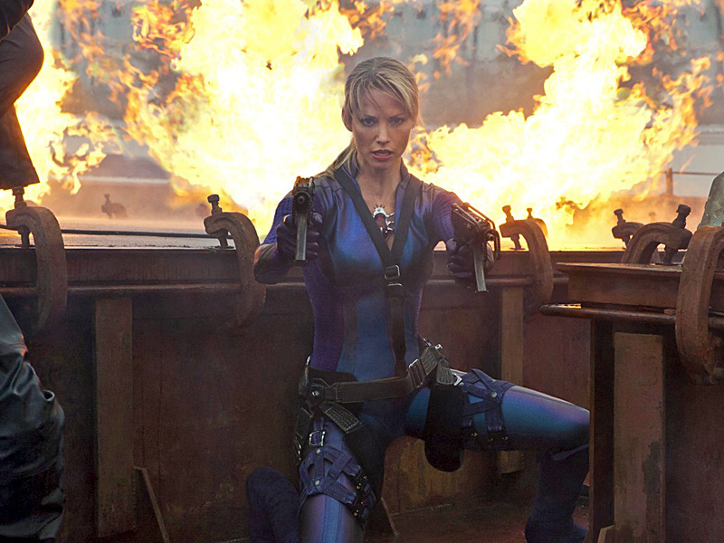 Кадри з фільму Оселя зла 5