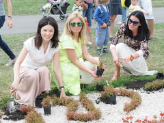 Відкриття квіткової скульптури Cirque du Soleil