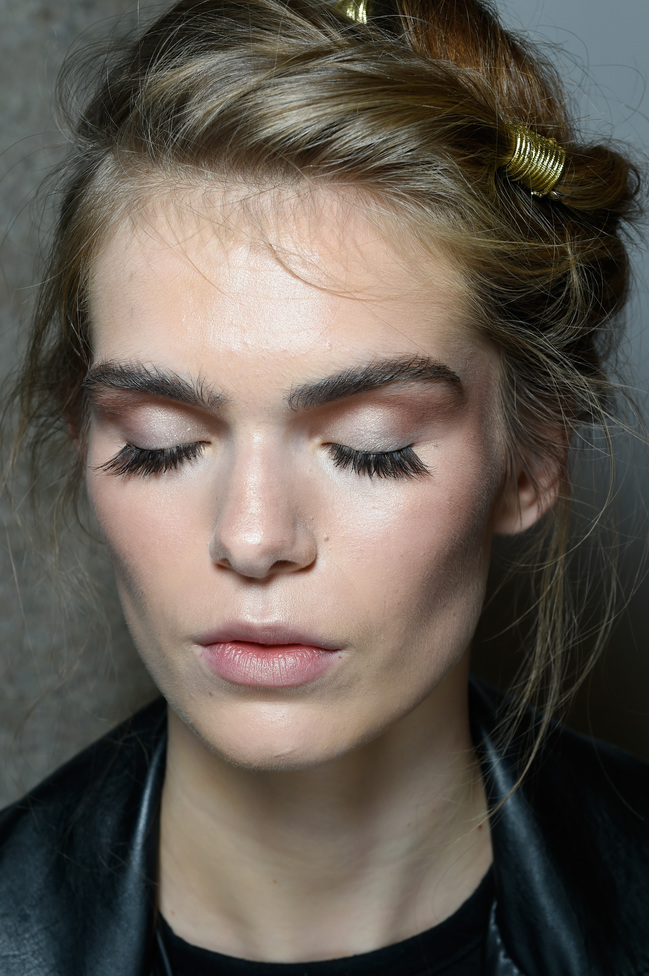 8-бьюти-приемов, которые нравятся мужчинам: длинные ресницы