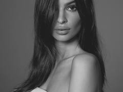 Емілі Ратажковскі