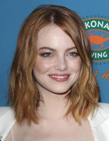 Эмма Стоун на премьере фильма "Алоха" Эмма Стоун на премьере фильма "Алоха"