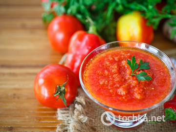 Рецепт аджики из помидор с чесноком: невероятно вкусно!