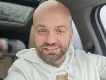 Дьомін "прозоро" натякнув, хто з російських зірок-чоловіків пропонував йому інтим