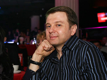 Тимофей Нагорный встретит новый год в ночном клубе
