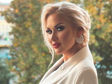 Катерина Бужинська публічно звернулася до батька у його день народження