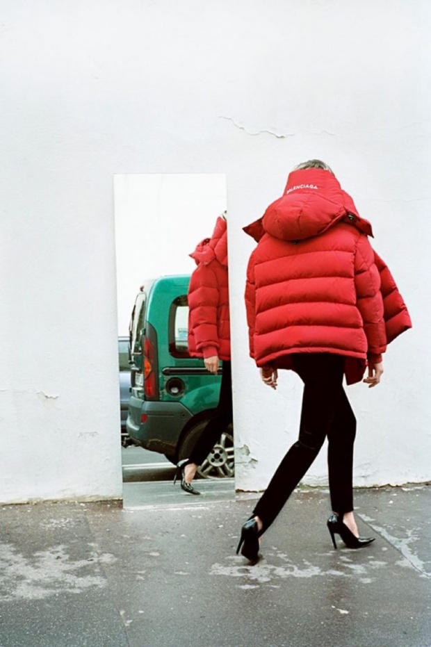 Balenciaga: рекламна кампанія під керівництвом Демни Гвасалія