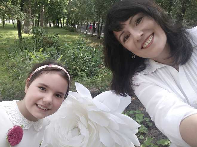 Украинская ведущая показала трогательные фото детей-выпускников