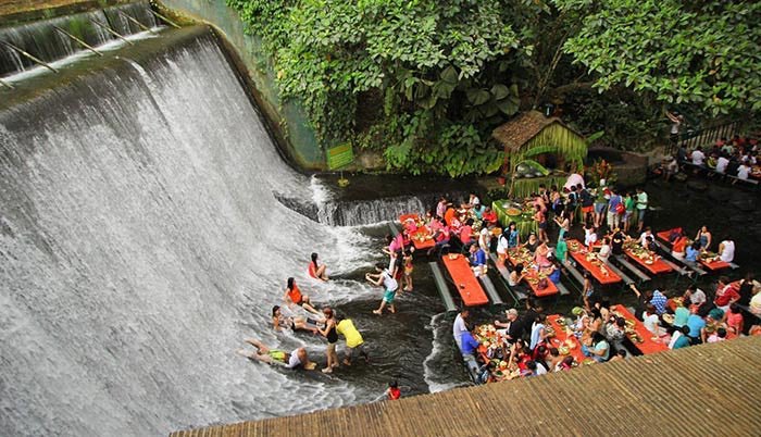 10 самых оригинальных ресторанов мира: Labassin Waterfall Restaurant. Сан-Пабло, Филиппины