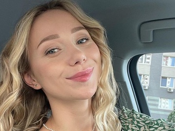 Катерина Репяхова збільшила губи: який зараз вигляд має молода дружина Віктора Павлика