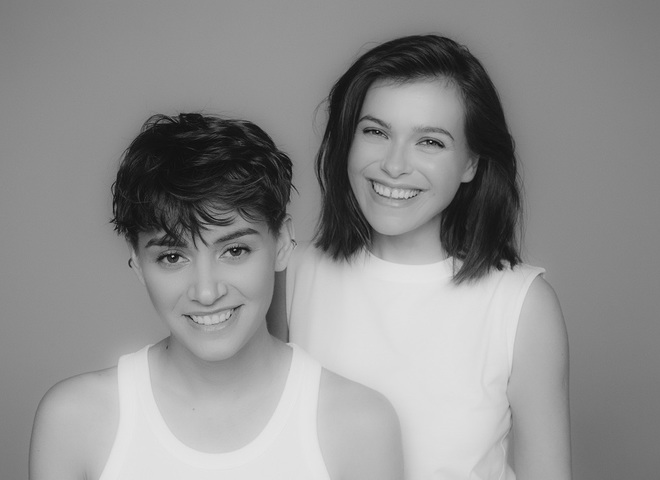 Емма М і Олена Темнікова накривають "Нереальною любов'ю"