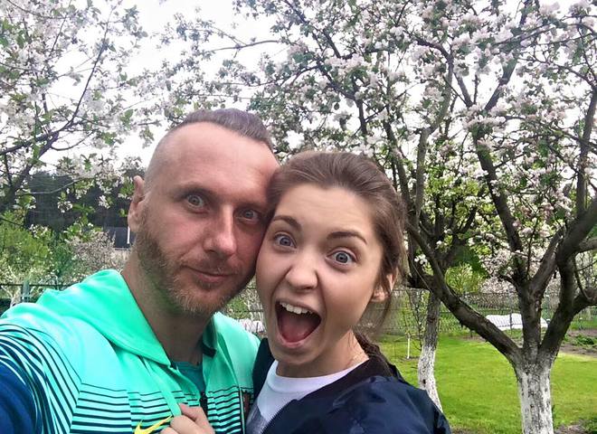 Ларсон и его жена