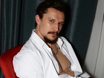 Тарас Цимбалюк показав, як виглядав у 18-річному віці