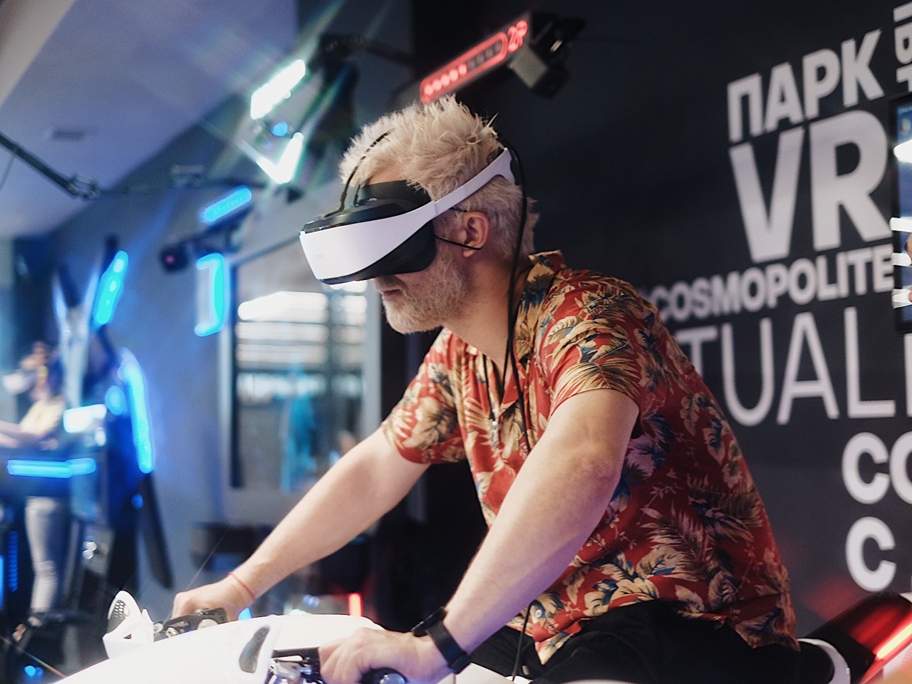 В Киеве прошла селебритиз-презентация игры RevolVR "Дикий запад"