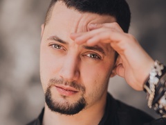 Стас Шуринс