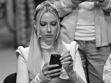 «Забрав гаманець, ікони та авокадо»: Леся Нікітюк висміяла чутки про бойфренда, який втік за кордон