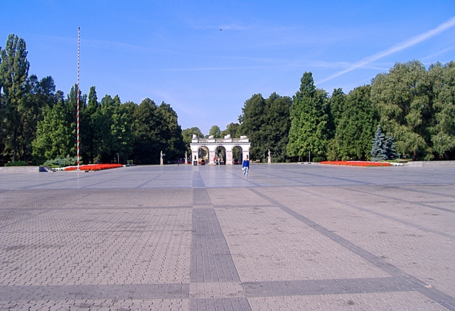 5 найбільших міських площ у світі: Площа маршала Юзефа Пілсудського, Варшава, Польща