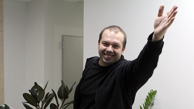 Денис Олейников