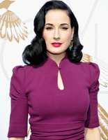 Образцовый лук Диты фон Тиз Образцовый лук Диты фон Тиз