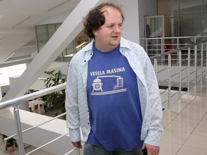 группа Тик, Виктор Бронюк