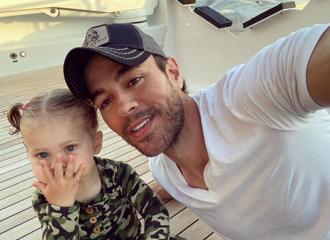 Енріке Іглесіас з донькою