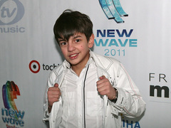 Коля Задерей