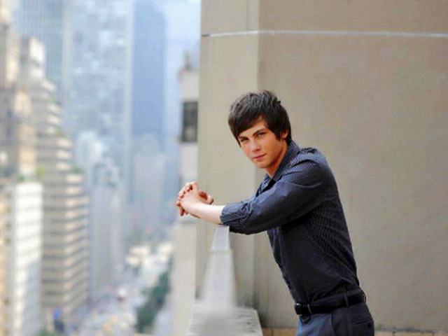 Логан Лерман