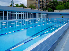 Басейн Юність